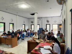 Babinsa Getakan Hadiri Musdesus, Tekankan pentingnya Dukungan Dan Peran Aktif Masyarakat Sukseskan Pembangunan Desa