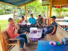 Babinsa Ajak Warga Jaga Kesehatan dan Keamanan di Tengah Cuaca Tak Menentu