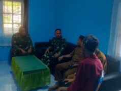 Lewat Komsos Grilya, Babinsa Tambaruntung Hadir di Tengah Warga Tapin