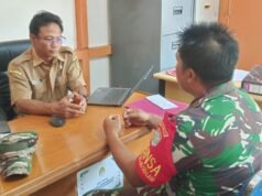 Babinsa Koramil 1203-05/Sungai Laur Laksanakan Patroli Kewilayahan dan Puldata Ter di Kantor Camat