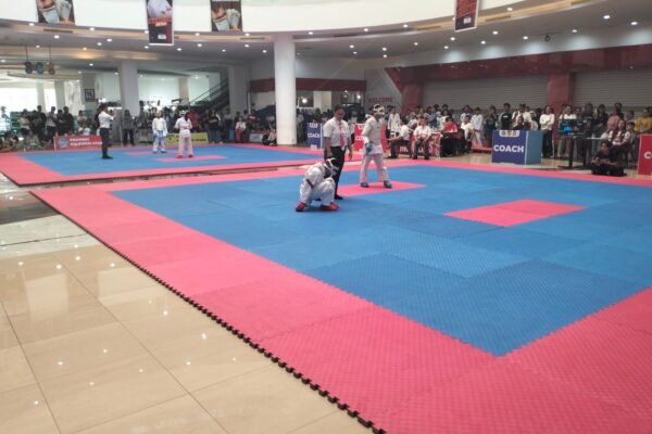 Turnamen ARA Cup Stars Square yang diadakan di Bahu Mall