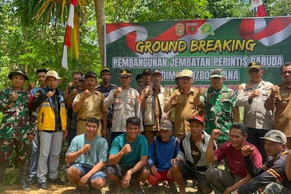 Komandan Kodim 1417/Kendari, Letkol Arm Danny Arianto Pardamean Girsang, bersama jajaran Forum Koordinasi Pimpinan Daerah (Forkopimda).