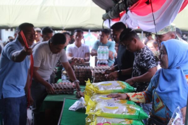 Manado Rayakan HUT TNI ke-81 dengan Kegiatan Bazar Terjangkau bagi Warga