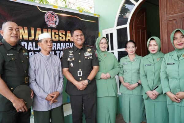 Kodim 1420/Sidrap Adakan Kunjungan Sosial Untuk Rayakan HUT TNI Ke-81