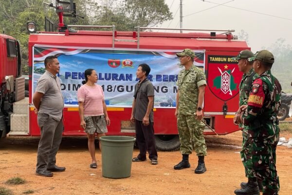 Kodim 1018/GMS Aksi Sosial dengan Salurkan Air Bersih ke Desa Tambirah