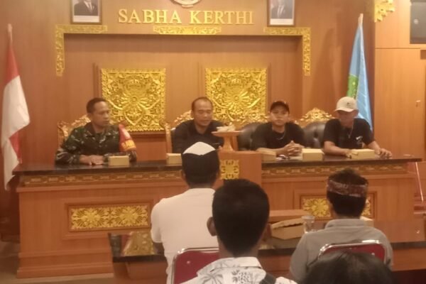 Strategi Linmas Desa Tojan dalam Menghadapi Pilkel dan Pengelolaan Pendatang