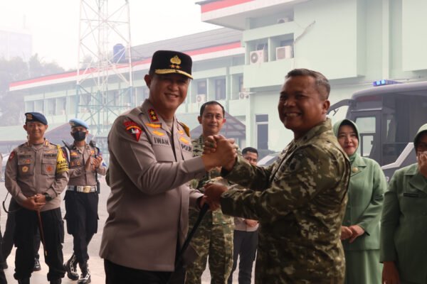 HUT TNI di Kalimantan Tengah: Semangat Prajurit Tak Surut Meski Dalam Asap