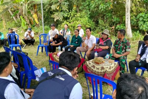 TNI Berperan Aktif dalam Inisiasi Gerakan Tanam Padi di Bangli