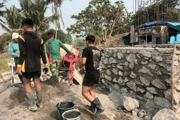 Kodim 1420/Sidrap Kerja Sama Dengan Warga Bangun Jembatan di Sipodeceng