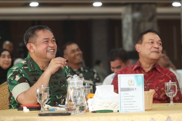 Kasad Ajak Pimpinan Redaksi Media Diskusikan Komunikasi Publik TNI AD