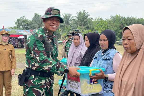 Kodim 0427/Way Kanan Dukung Masyarakat Gunung Sangkaran Melalui Bantuan Sosial
