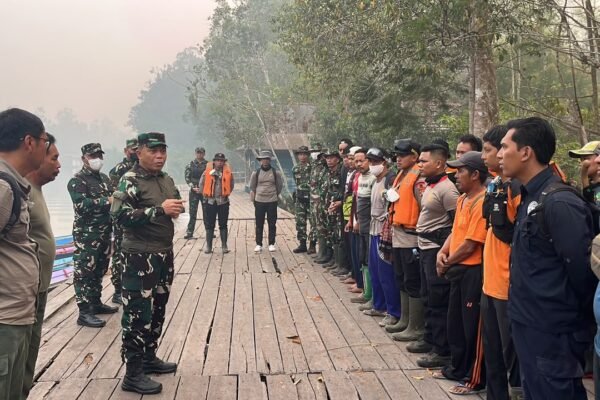 Pangdam XXII/TB Evaluasi Langsung Penanganan Kebakaran Hutan di Tanjung Puting