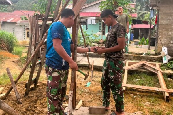 Transformasi Hidup Bu Suhanim Berkat Dedikasi Satgas TMMD Ke-130