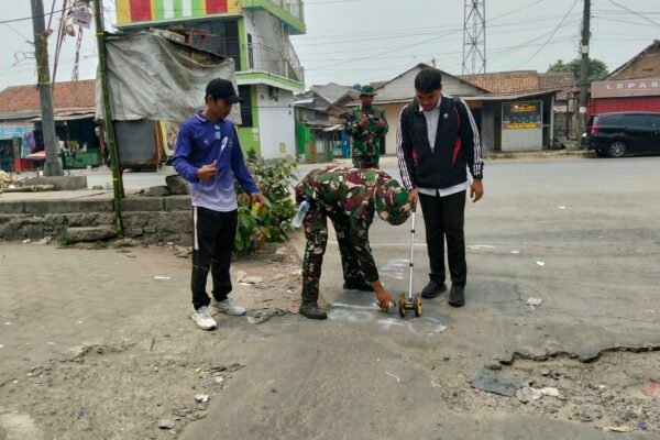 TMMD ke-130 Dorong Pembangunan Jalan untuk Akses Lebih Baik di Sumur Bandung