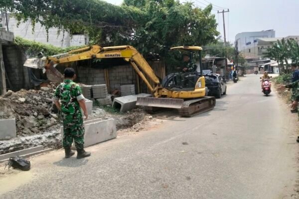 Satgas TMMD laksanakan proyek drainase untuk tingkatkan kenyamanan warga di Sumur Bandung