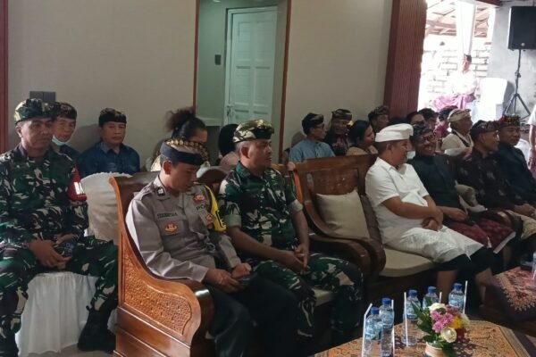 TNI Berperan dalam Peluncuran Lembaga Perkreditan Desa di Undisan Kelod