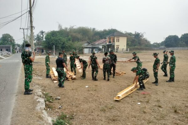Dampak Pengangkutan Bekisting terhadap Kelancaran Proyek TMMD di Tangerang