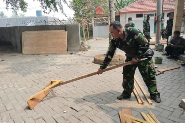Inisiatif Satgas TMMD ke-130 dalam Menciptakan Alat untuk Proyek di Sumur Bandung