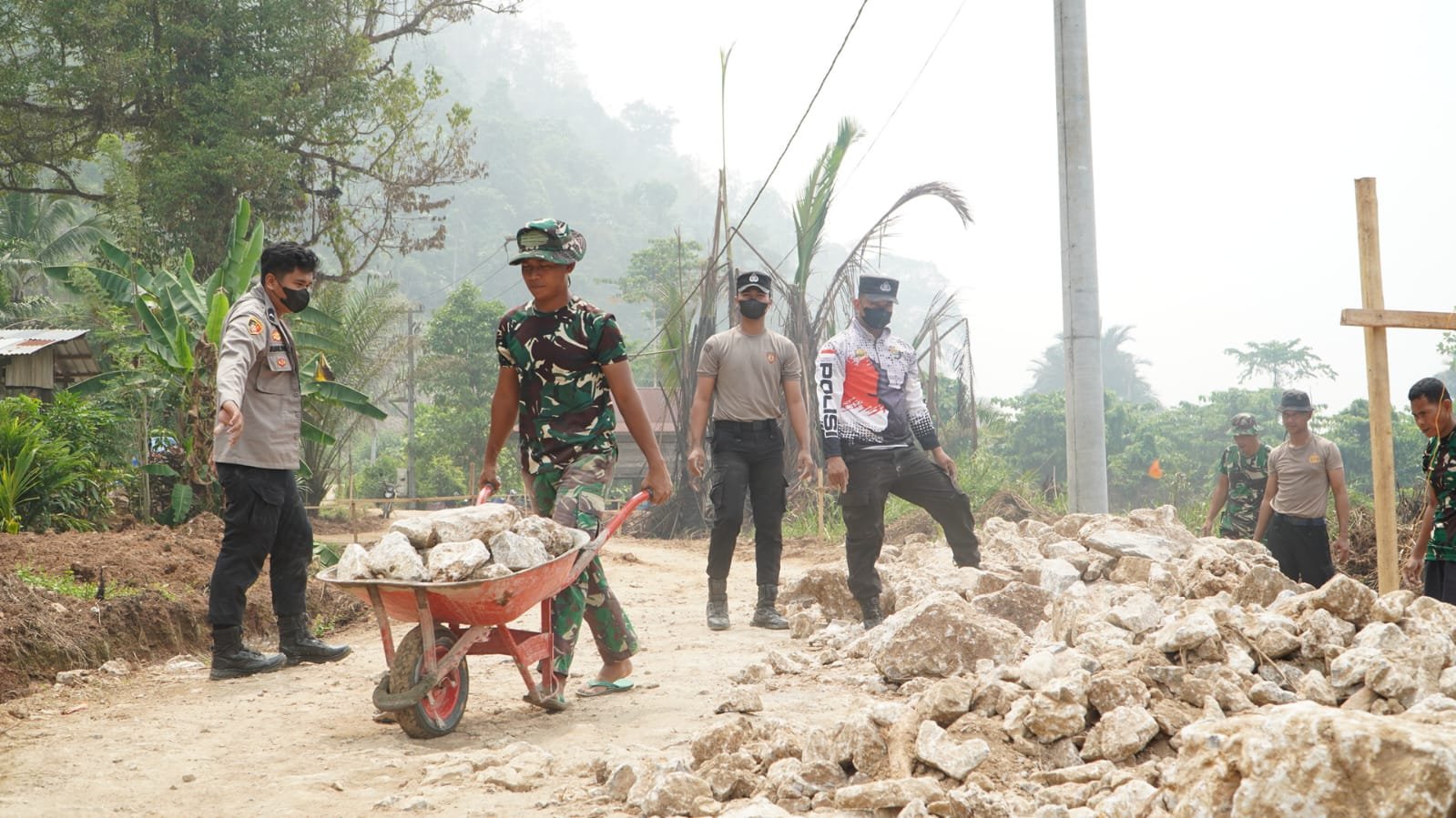 Transformasi Wilayah Luwu Timur Melalui Kolaborasi TMMD ke-130