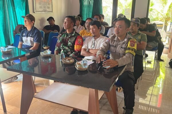 Babinsa Ajak Warga Desa Sakti Sukseskan Pilkel Melalui Penetapan KPPS