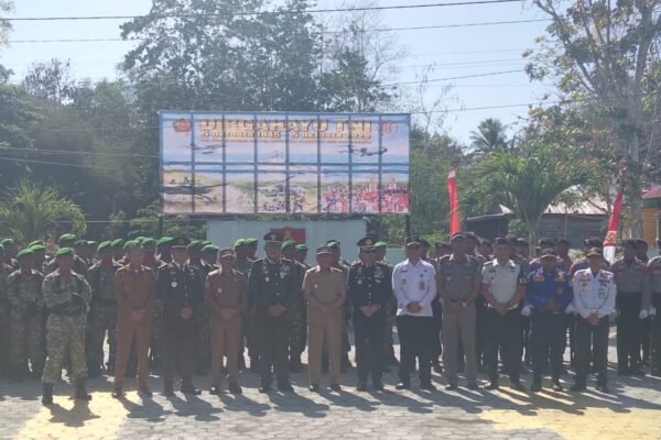 Kodim 1416/Muna Gelar Apel Meriahkan HUT TNI Ke-81 Bersama Masyarakat